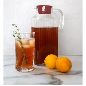 NWT Sedona Kitchen
1.7-Liter Glass Pitcher